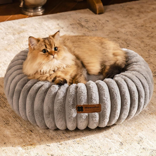 MEWOOFUN Donut Cat Bed