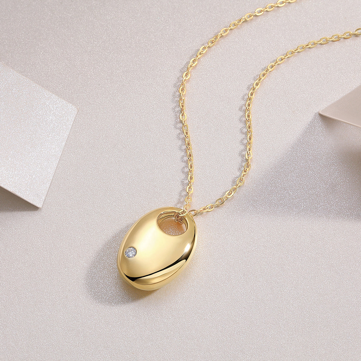 First Encounter - A Fashionable And Trendy Diamond Necklace