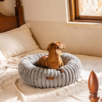MEWOOFUN Donut Cat Bed